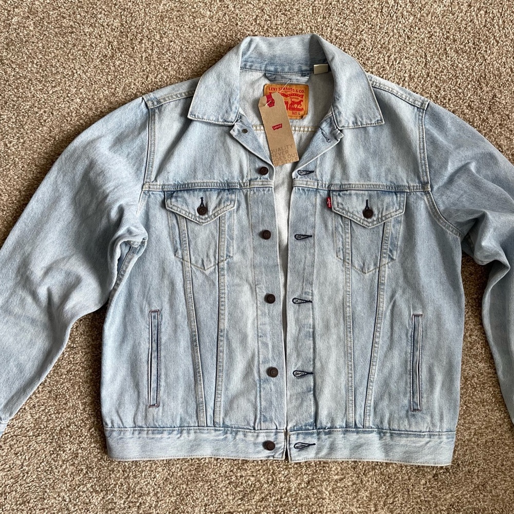 Vintage Levis Denim Jacket (L) NWT